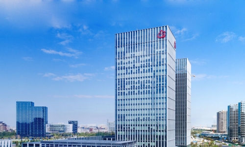 南宫电子游戏2024新年献词：平芜尽处是春山