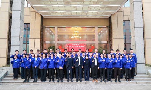 喜迎新年 共话未来丨2025新年座谈会，我们面对面、心贴心！